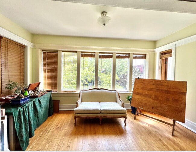 Foto del edificio - 1130 W Morse Ave