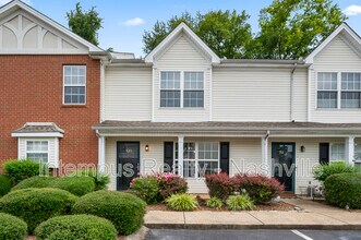 Building Photo - 325 Shoshone Pl