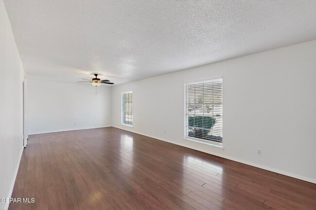 Foto del edificio - 1509 Lost Padre Mine Dr