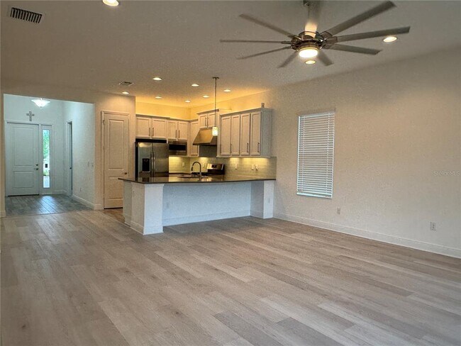 Foto del edificio - 30788 Lindentree Dr