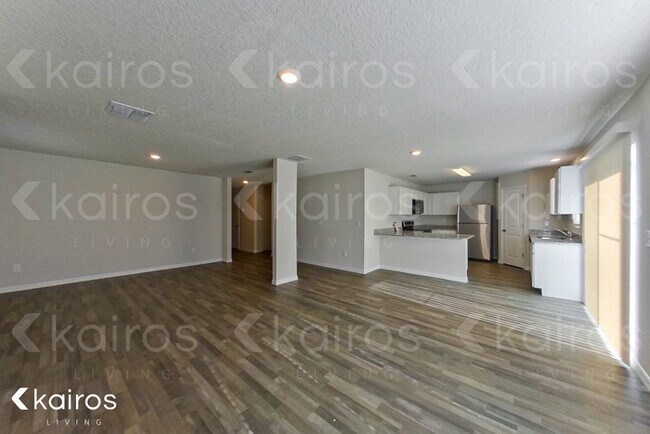 Foto del edificio - 6978 N Dade Pt.