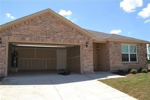 Building Photo - 1426 Raven Dr S