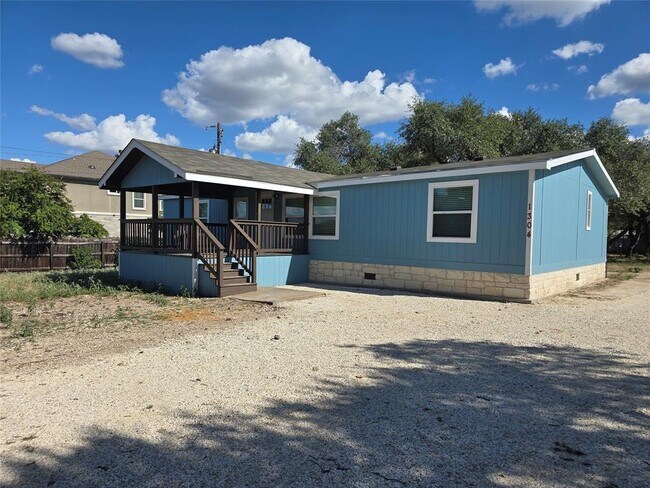 Building Photo - 1304 Eagles Way
