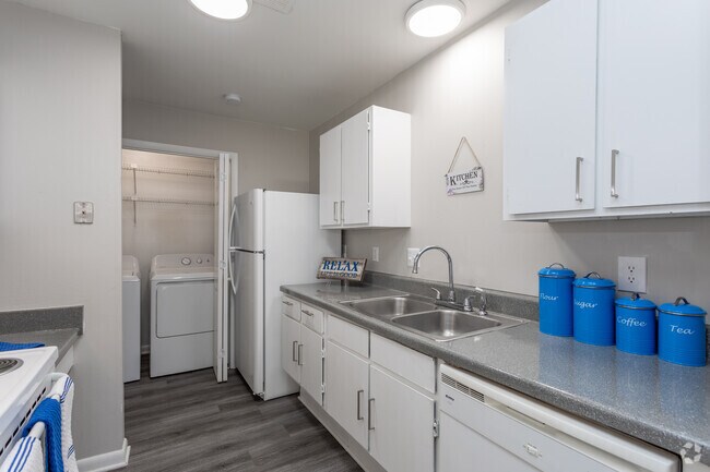 2BR, 2BA - 1080SF 2A - Cocina - Landmark Flats