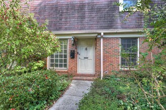 Building Photo - 314 Laurens St SW