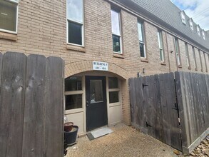 Building Photo - 215 Postoffice St