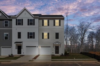 Building Photo - 36121 Wilderness Shores Way