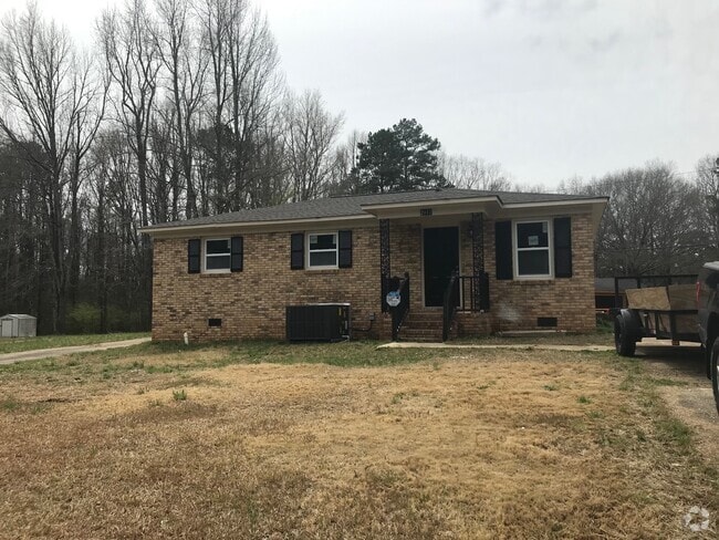 Building Photo - 2017 Garland Trail Ln