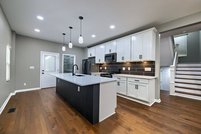 Building Photo - North Campus OSU Renovated Single Family H...