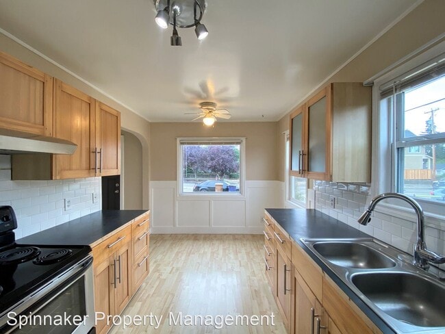 Building Photo - 3 br, 1 bath House - 2713 N Stevens Street