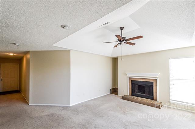 Foto del edificio - 18865 Vineyard Point Ln