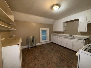 Building Photo - 508 W Marion St