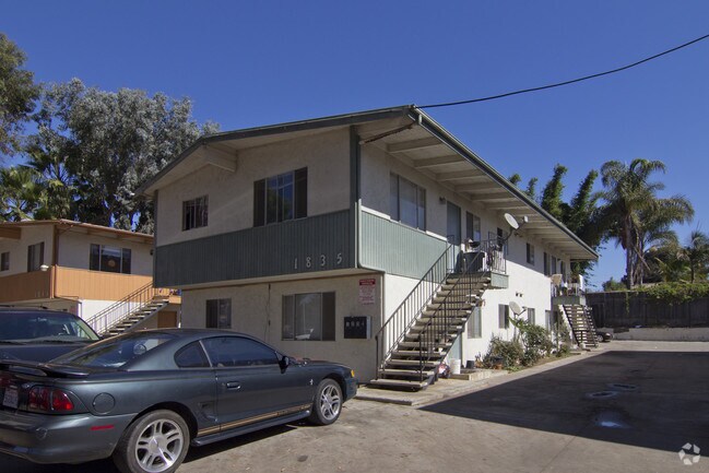 Foto del edificio - 1827 N Vulcan Ave