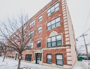 Building Photo - 2046 W Hood Ave
