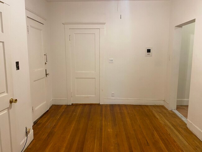 Foto del edificio - 15 Scottfield Rd