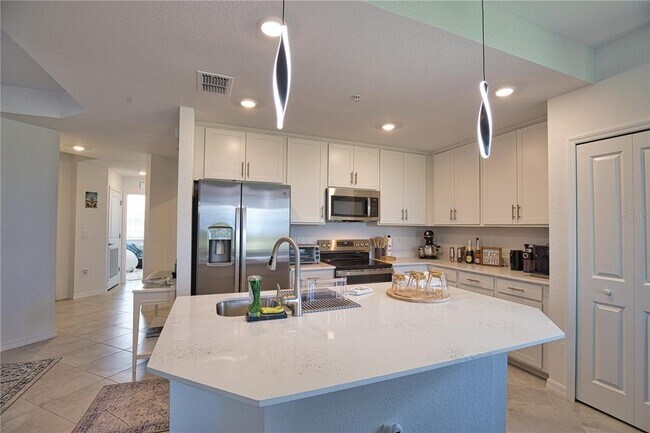 Foto del edificio - 17625 Opal Sand Dr