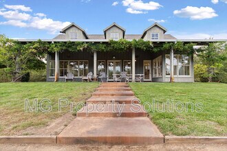 Building Photo - 5151 Nicasio Valley Rd