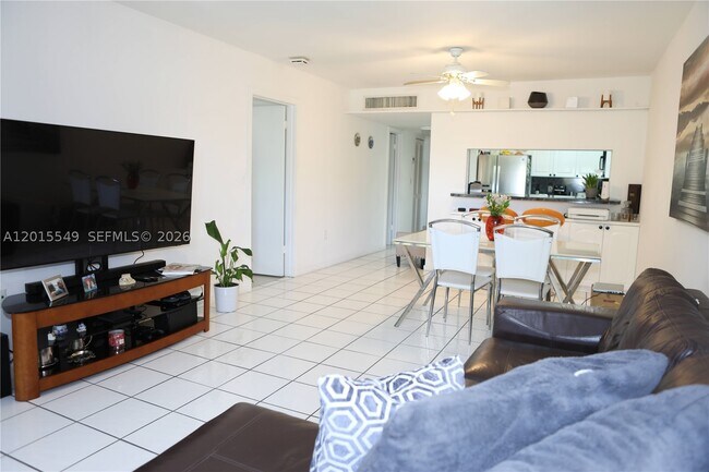 Foto del edificio - 55 Ocean Ln Dr