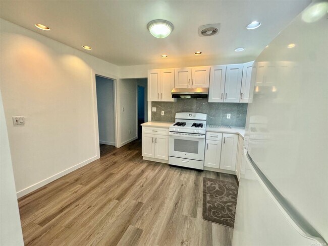 Foto del edificio - 70-15 165th St