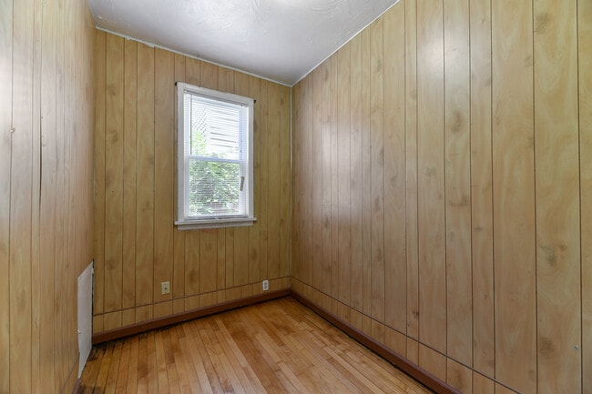 Building Photo - 3407 W Pierce St