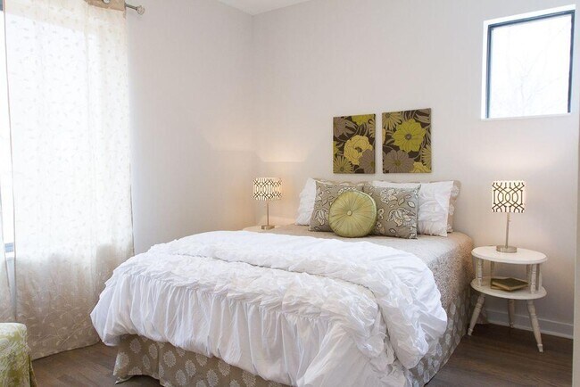 Foto del edificio - 1035 Chester Ave