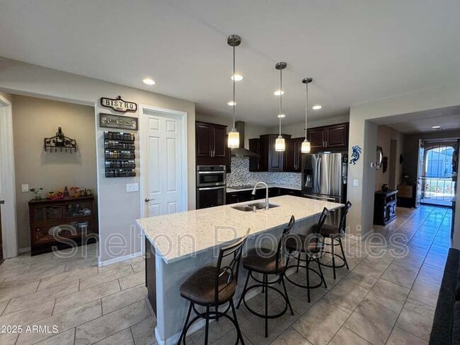 Building Photo - 6516 W Madre Del Oro Dr