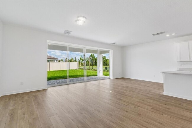 Foto del edificio - 6669 Asbury Barnes Ln