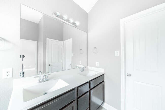 Foto del edificio - 15718 Egret Field Ln