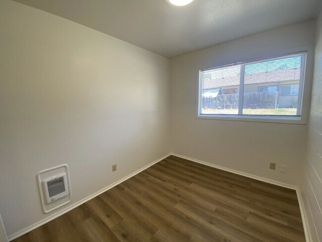 Foto del edificio - 769 NE Alameda Ave