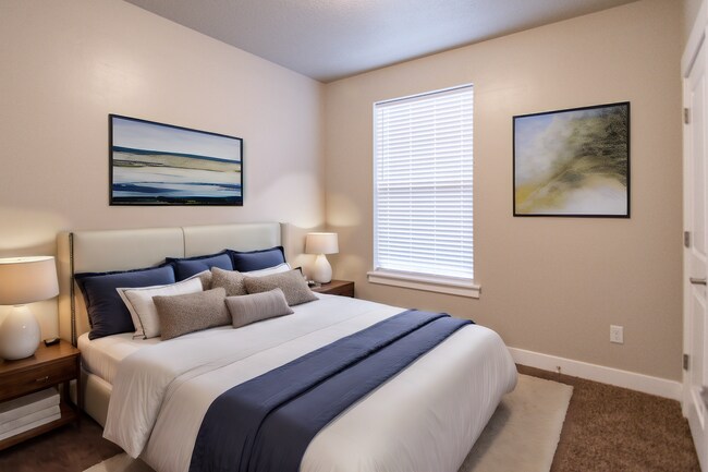 Building Photo - Bottom-Floor 3-Bed / 2-Bath Condo – The Vi...