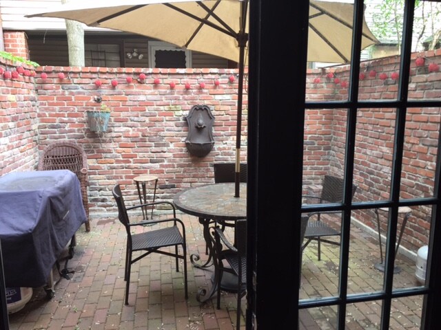 Private Patio - 604 Middle St