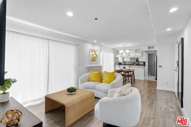 Foto del edificio - 116 S Croft Ave