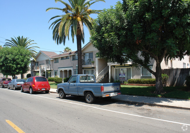 Building Photo - Westwood Village