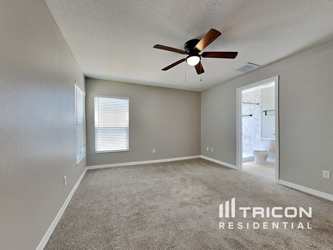 Foto del edificio - 10109 37th Ct E