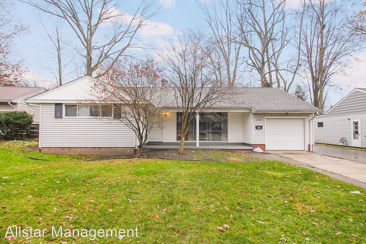 6393 Springwood Rd, Parma Heights, OH 44130 House Rental in Parma