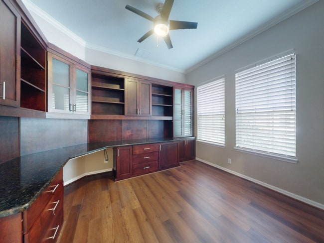 Building Photo - 610 Victoria Hills Dr