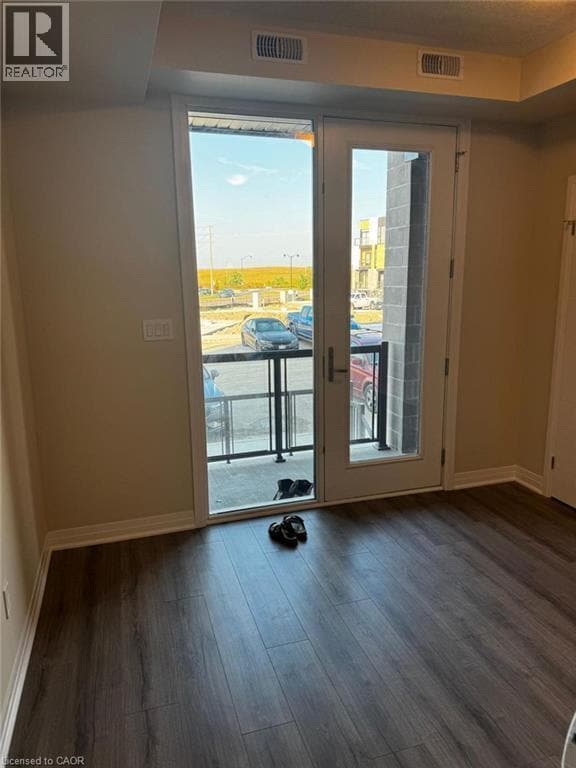 Building Photo - D58-142 FOAMFLOWER Place