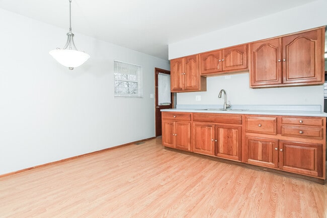 Building Photo - 388 Timrick Pl