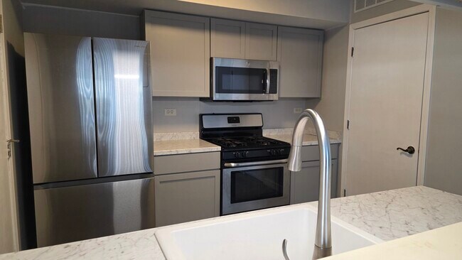 Foto del edificio - 462 Thomas Paine Ct