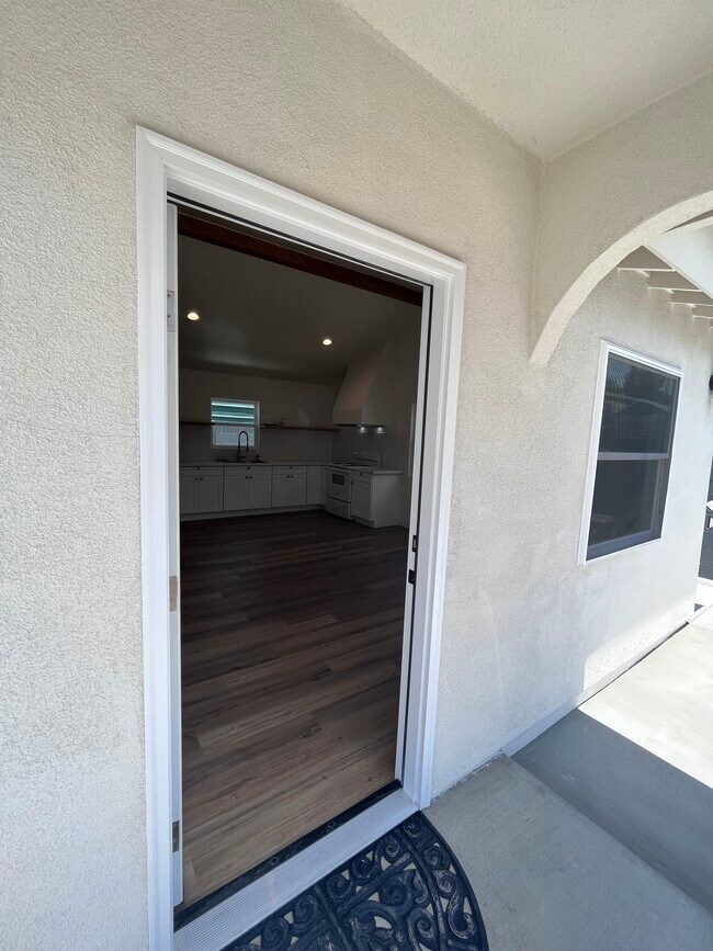 Entrada principal - 8144 Washington Ave