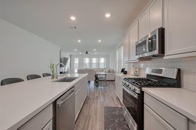 Foto del edificio - 21611 Shadowbrook Birch Dr
