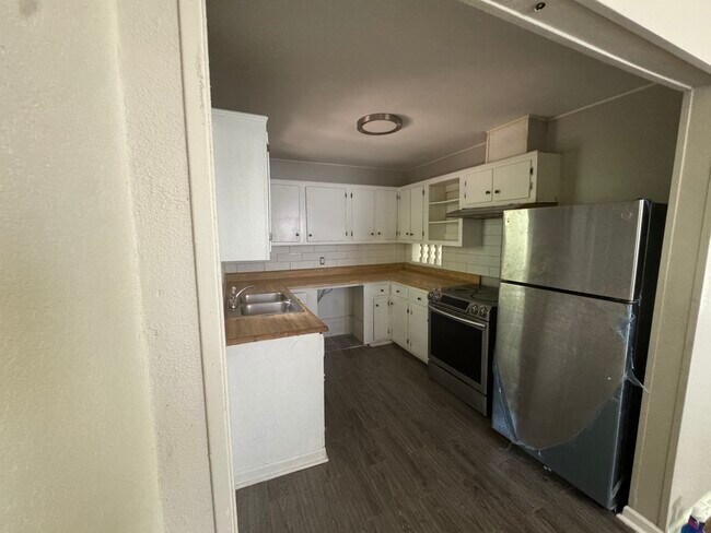 Foto del edificio - 304 W 35th St