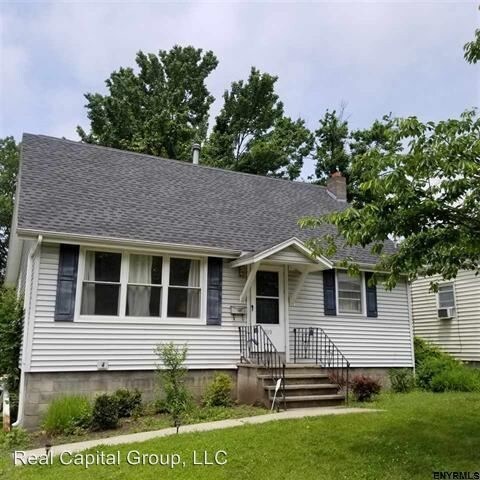 Foto principal - 319 Gifford Rd