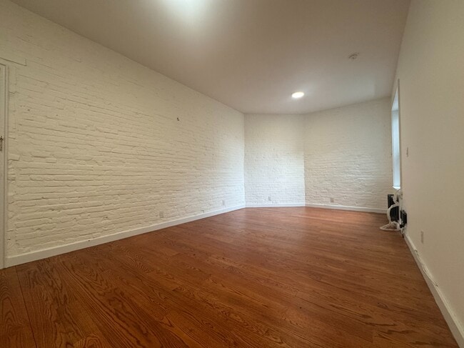 Building Photo - 452 Fort Washington Ave