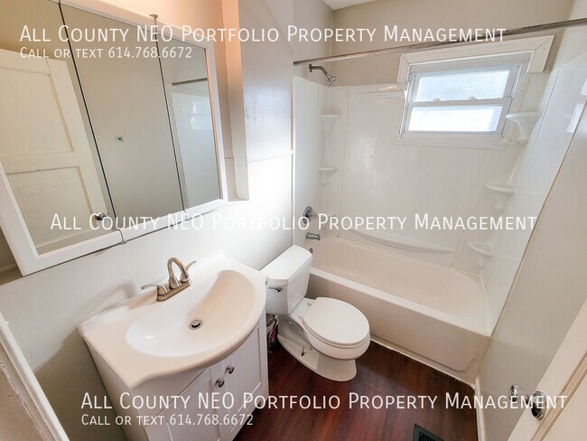 Building Photo - 894 Binns Blvd