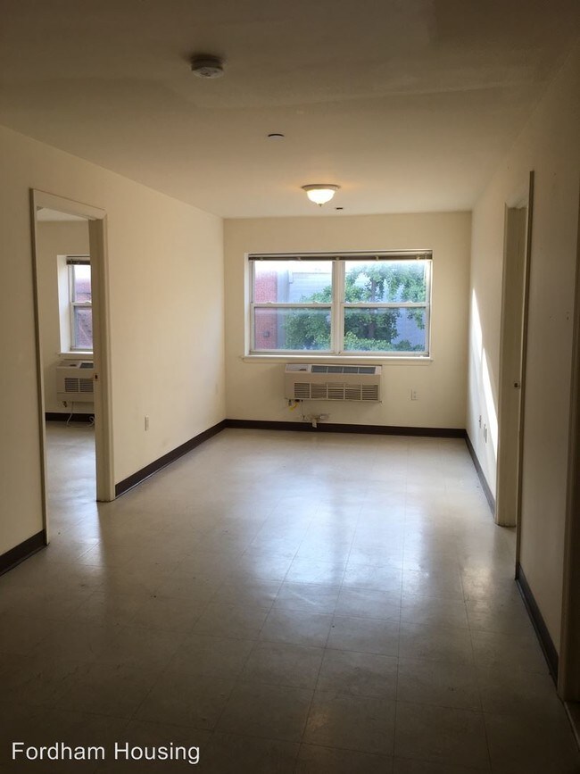 Building Photo - 2460 Belmont Ave