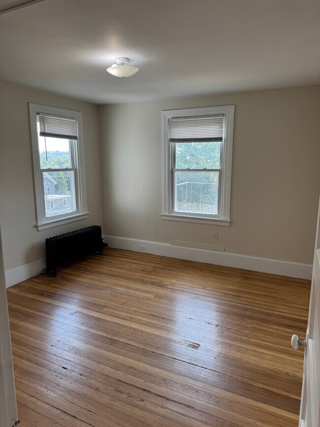 Foto del edificio - 415 Blackstone St