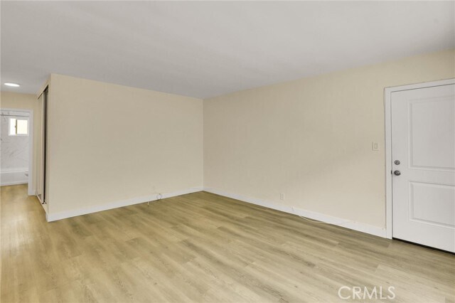 Foto del edificio - 612 N Sycamore Ave