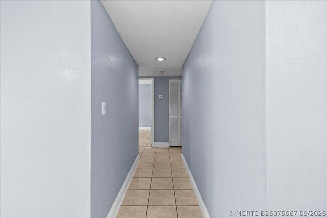 Foto del edificio - 2531 NW 39th Terrace