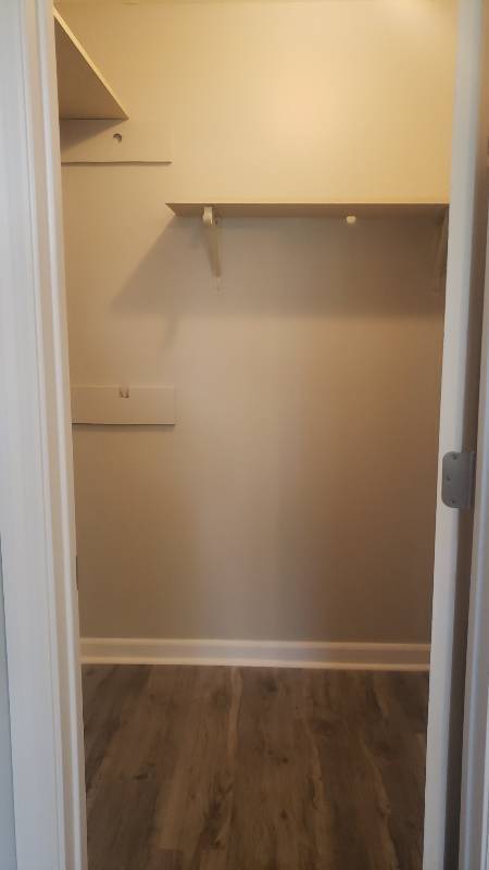 Foto del edificio - 1550 Lake Villa Cir